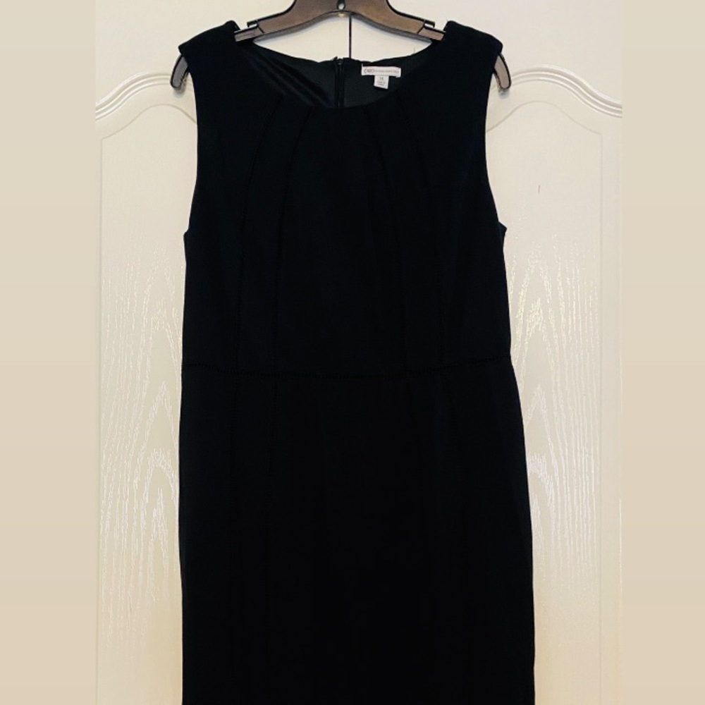 Sleeveless Black Dress 🖤